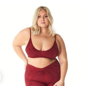 Everywhere Bralette Burgundy
